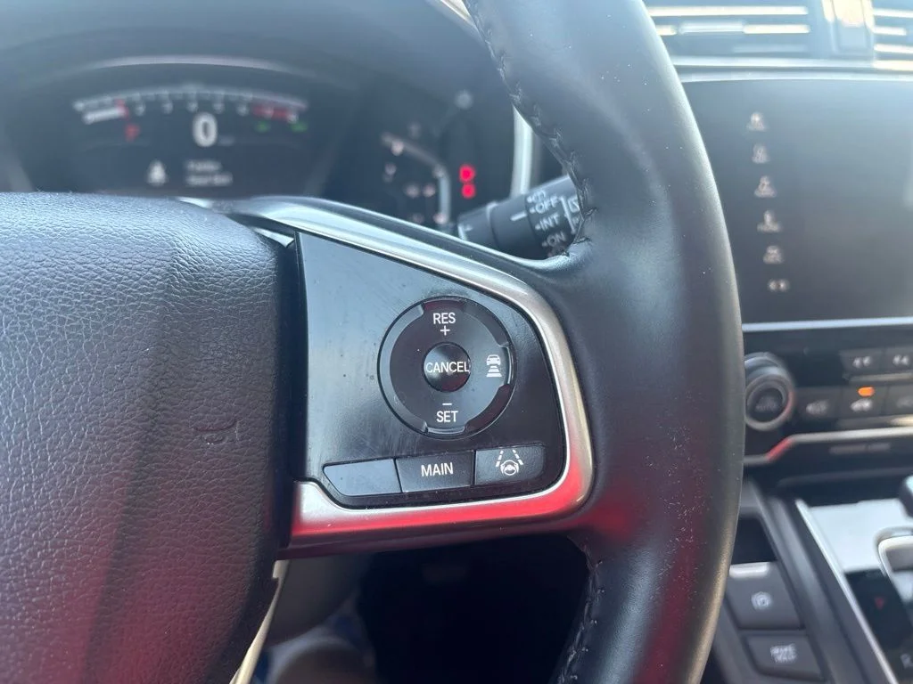 Used 2017 Blue Honda Touring FWD image 17