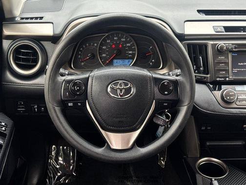 Used 2015 Gray Toyota XLE image 13