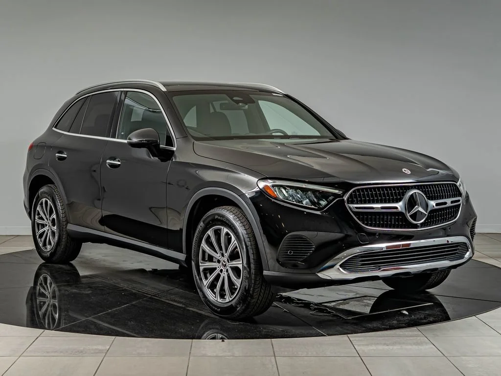 Certified Used 2026 Black Mercedes-Benz GLC 300 image 3