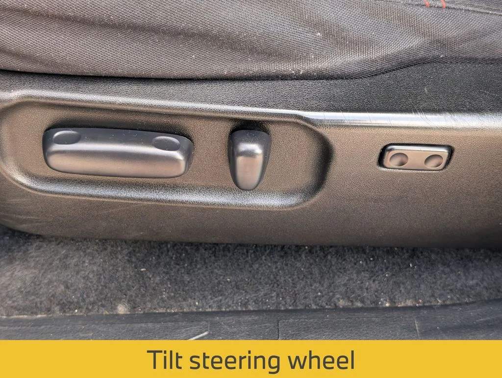 Used 2021 Silver Toyota SR5 image 18