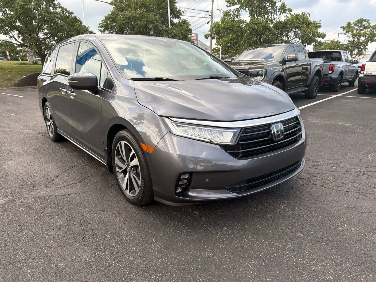 Certified Used 2023 Modern Steel Metallic Honda Touring image 17