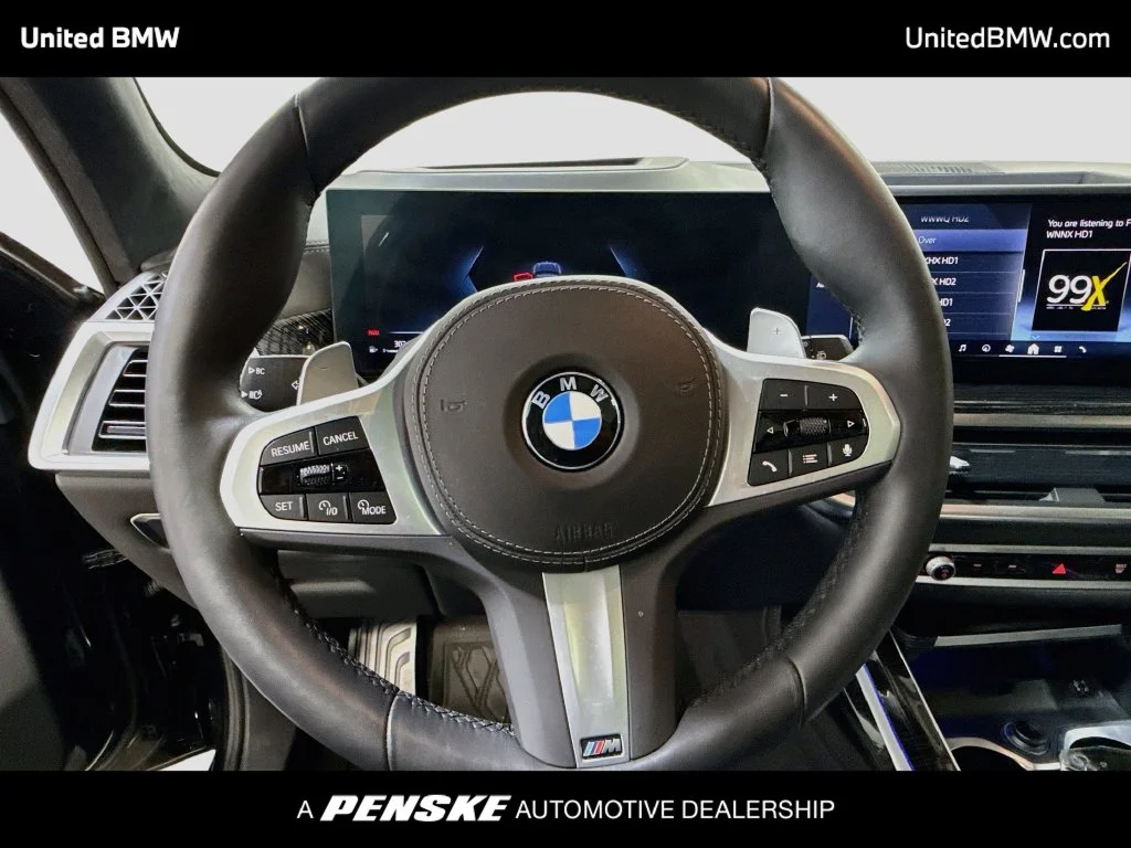 Used 2026 Black Sapphire Metallic BMW xDrive40i image 13