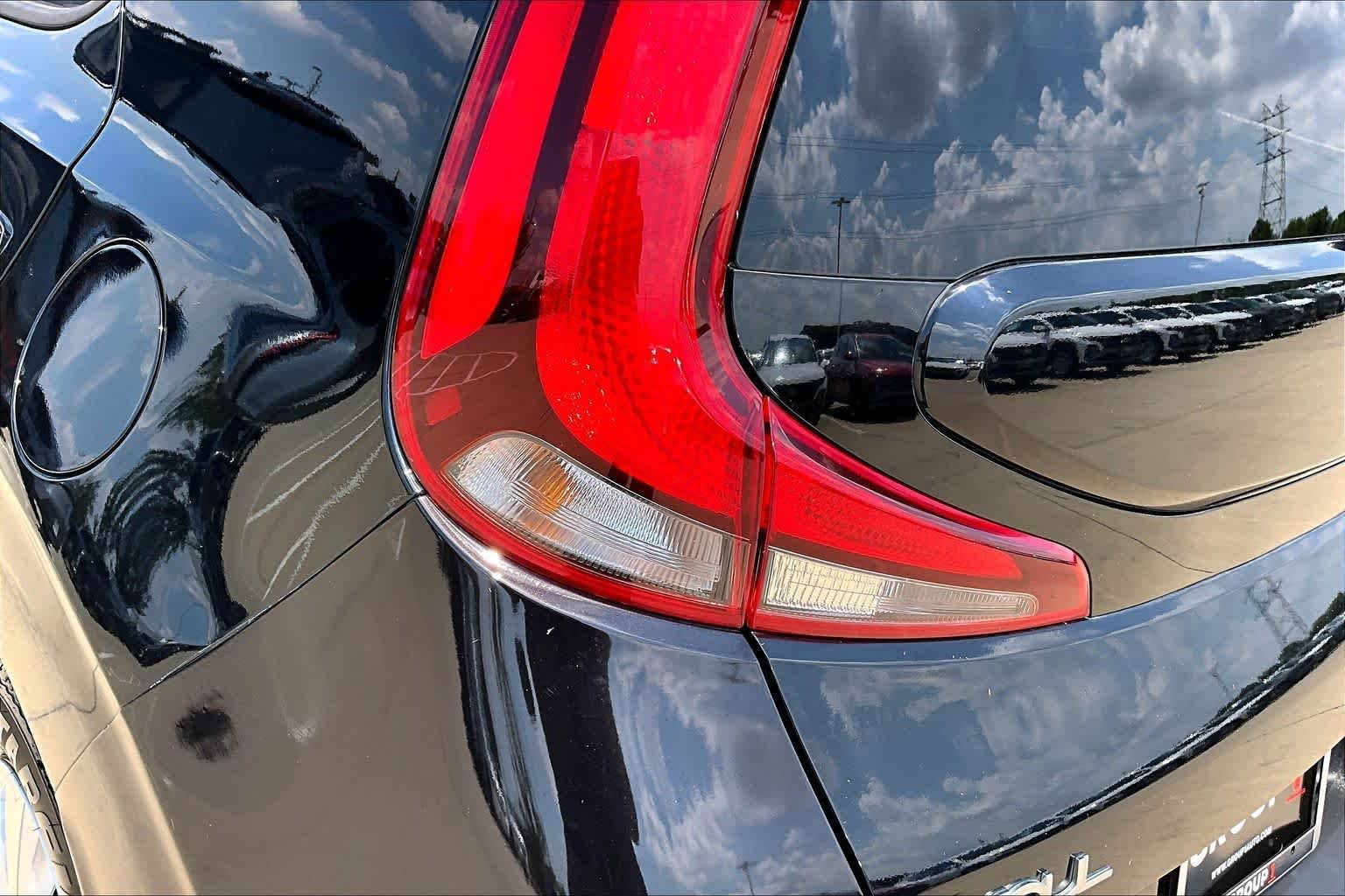 Used 2020 Cherry Black Kia LX image 29