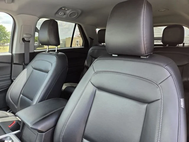 Used 2024 White Ford XLT image 28