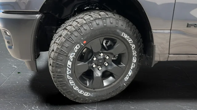 New 2026 Granite Crystal Metallic Clear-Coat Exterior Paint RAM Warlock image 33