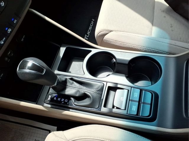 2020 Hyundai Tucson SE - Photo 24