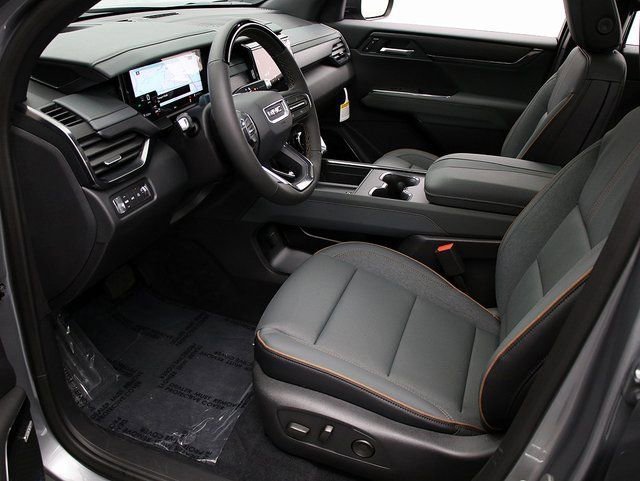 2026 GMC Acadia AT4 - Photo 10