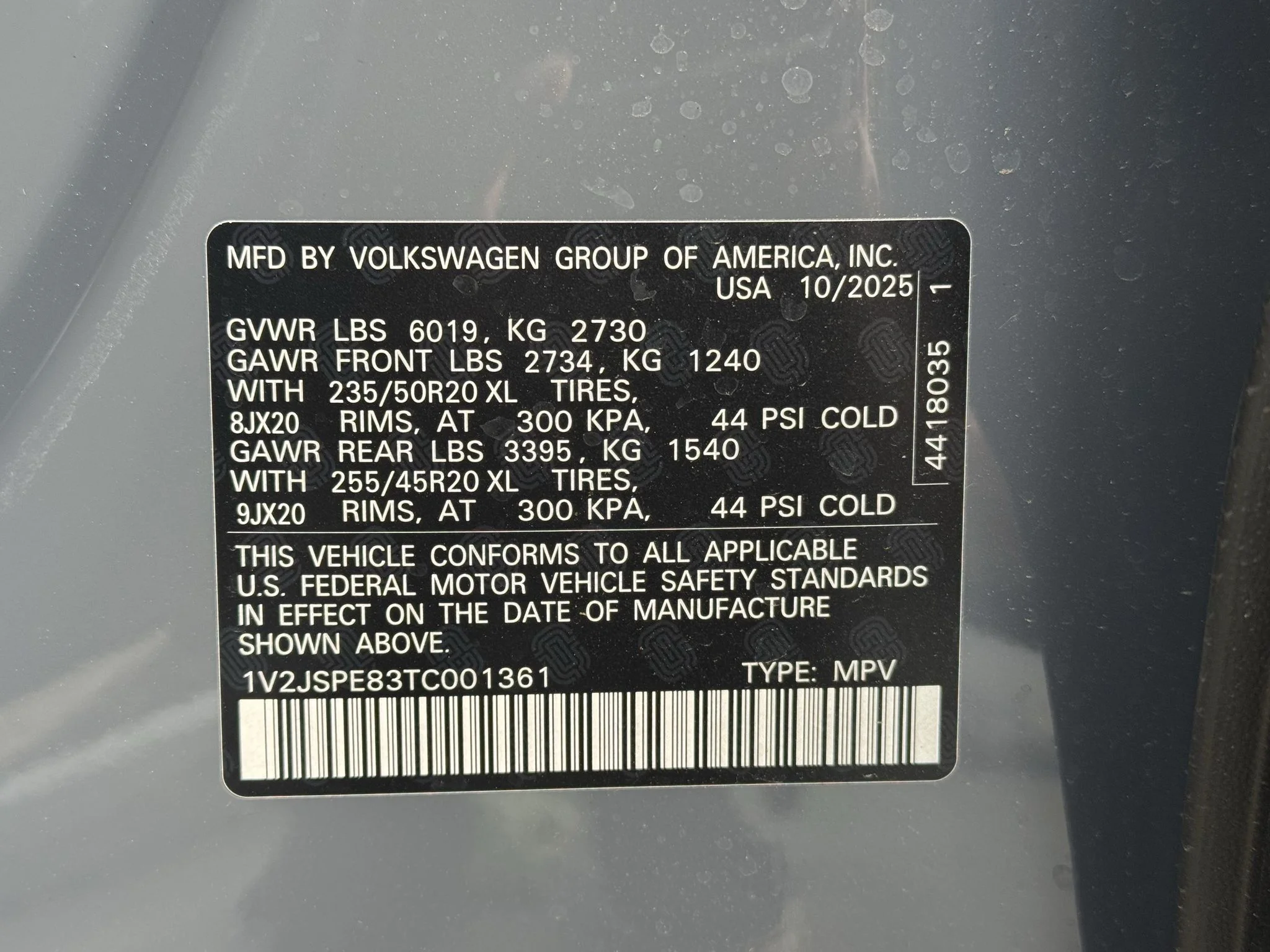 New 2026 Pure Gray w/Black Roof Volkswagen Pro S Plus image 39