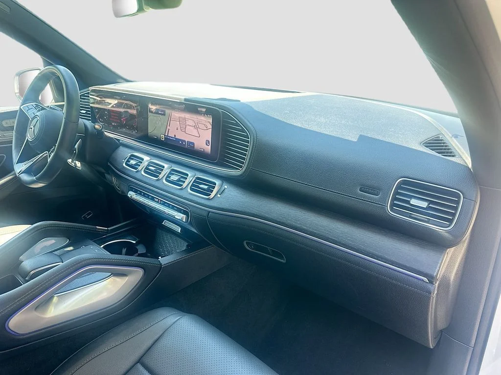 Used 2024 White Mercedes-Benz GLE 350 image 31