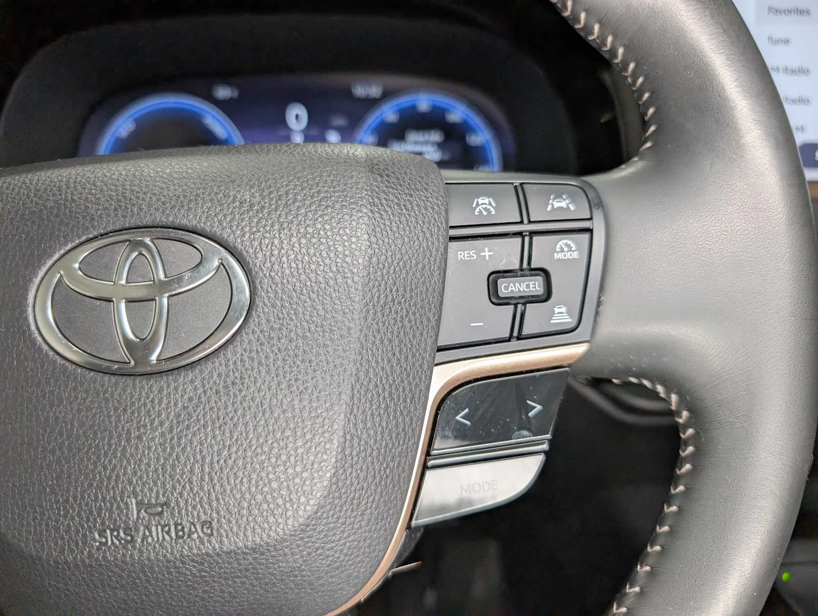 Used 2024 Black Toyota XLE image 34