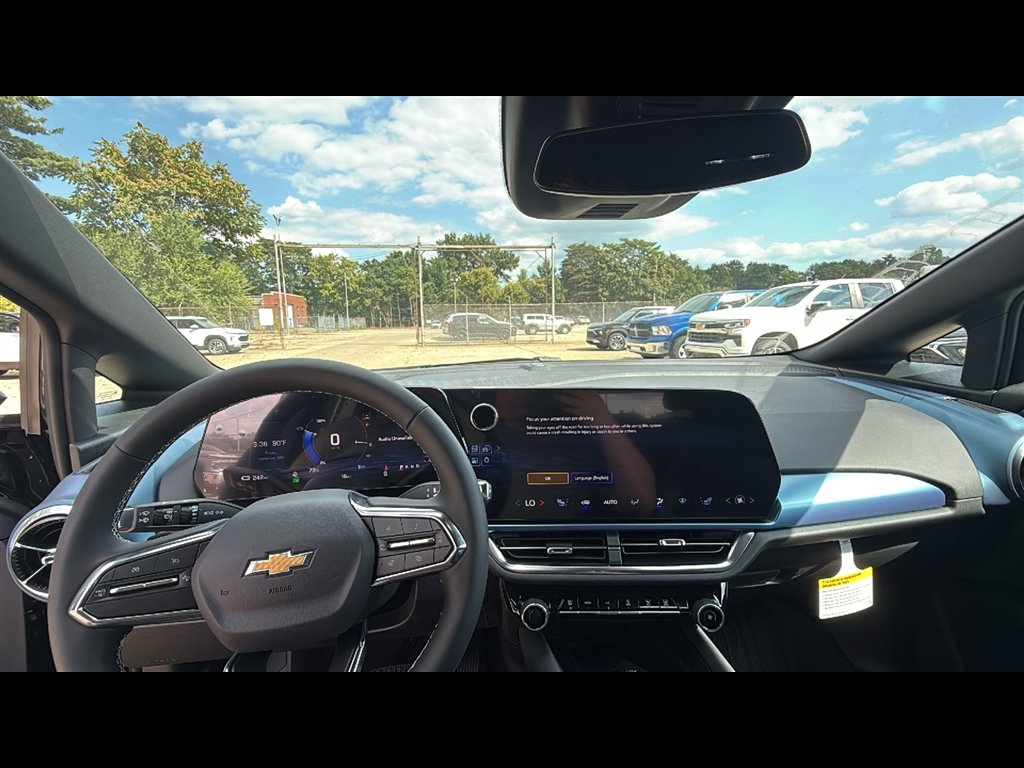 2025 Chevrolet Equinox EV 1LT - Photo 10