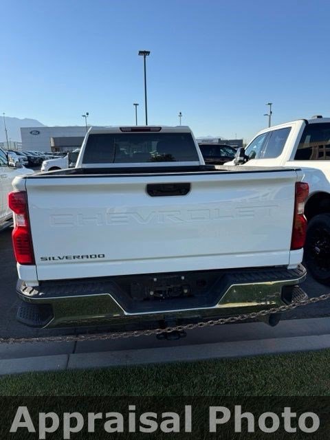 Used 2022 Summit White Chevrolet LT image 2