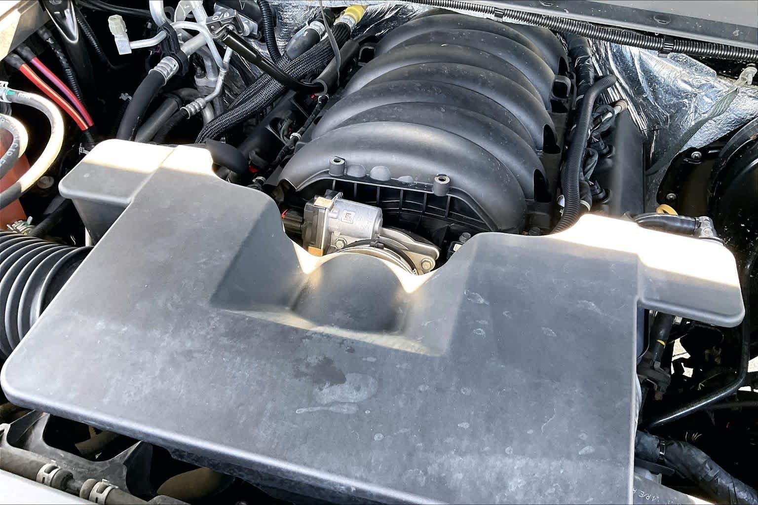 Used 2018 Onyx Black GMC SLT image 31