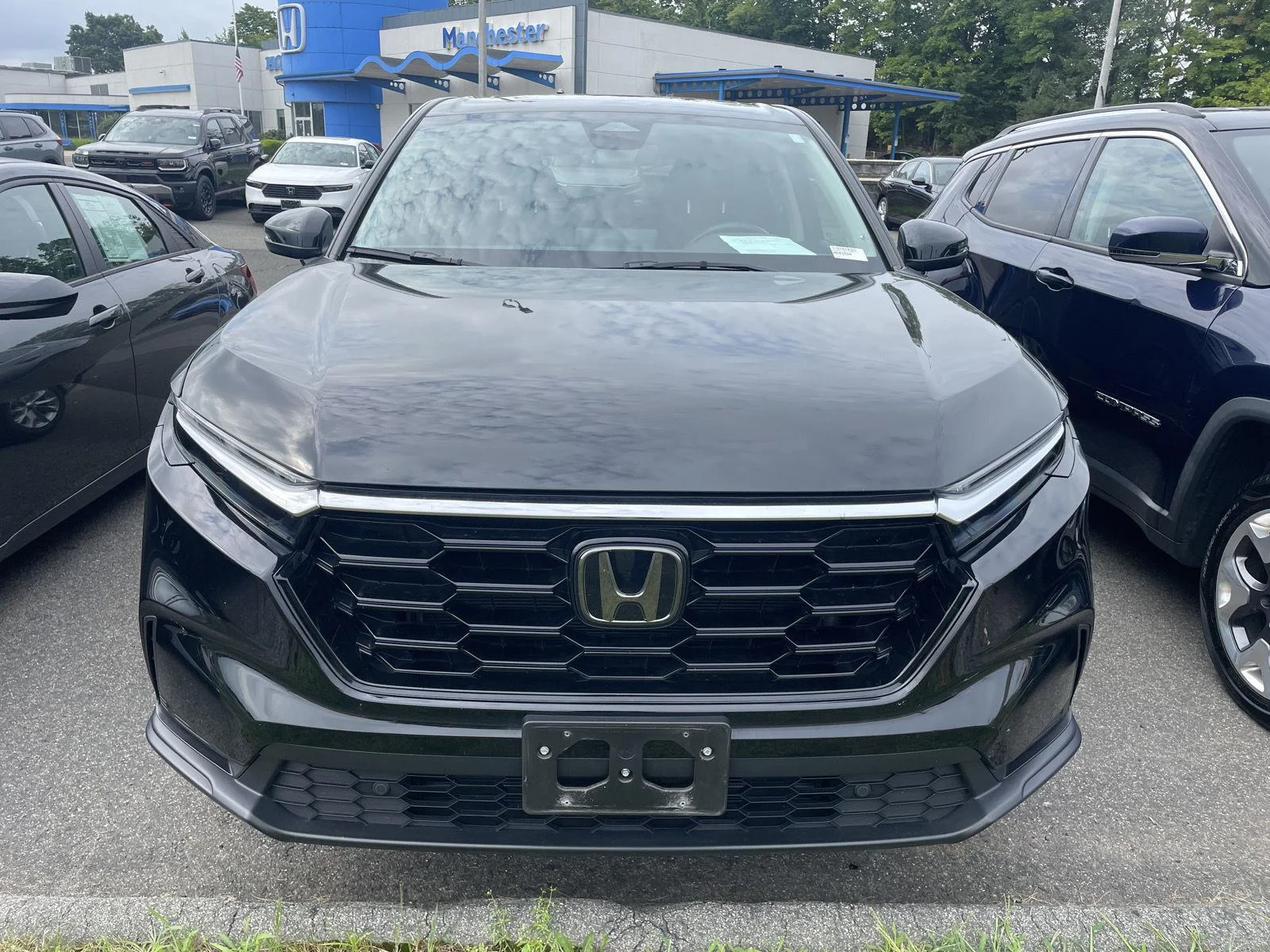 Used 2024 Crystal Black Pearl Honda EX-L image 2