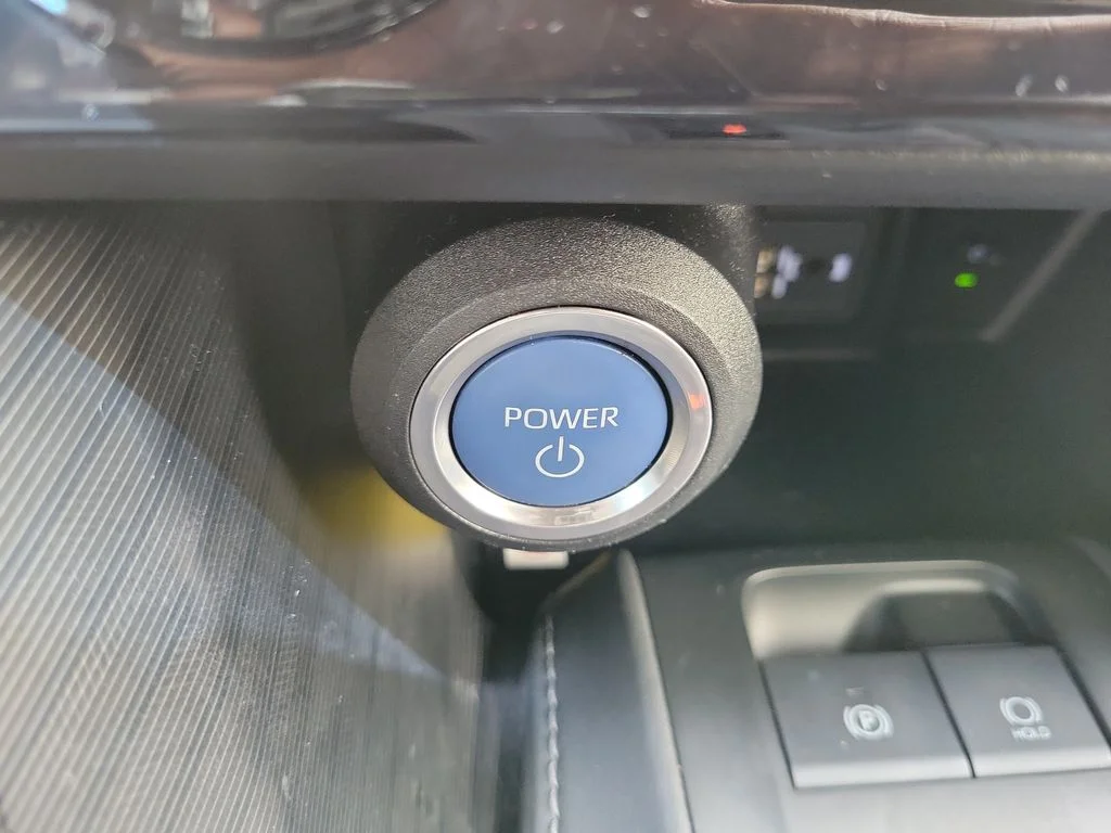 Used 2021 White Toyota XLE image 26