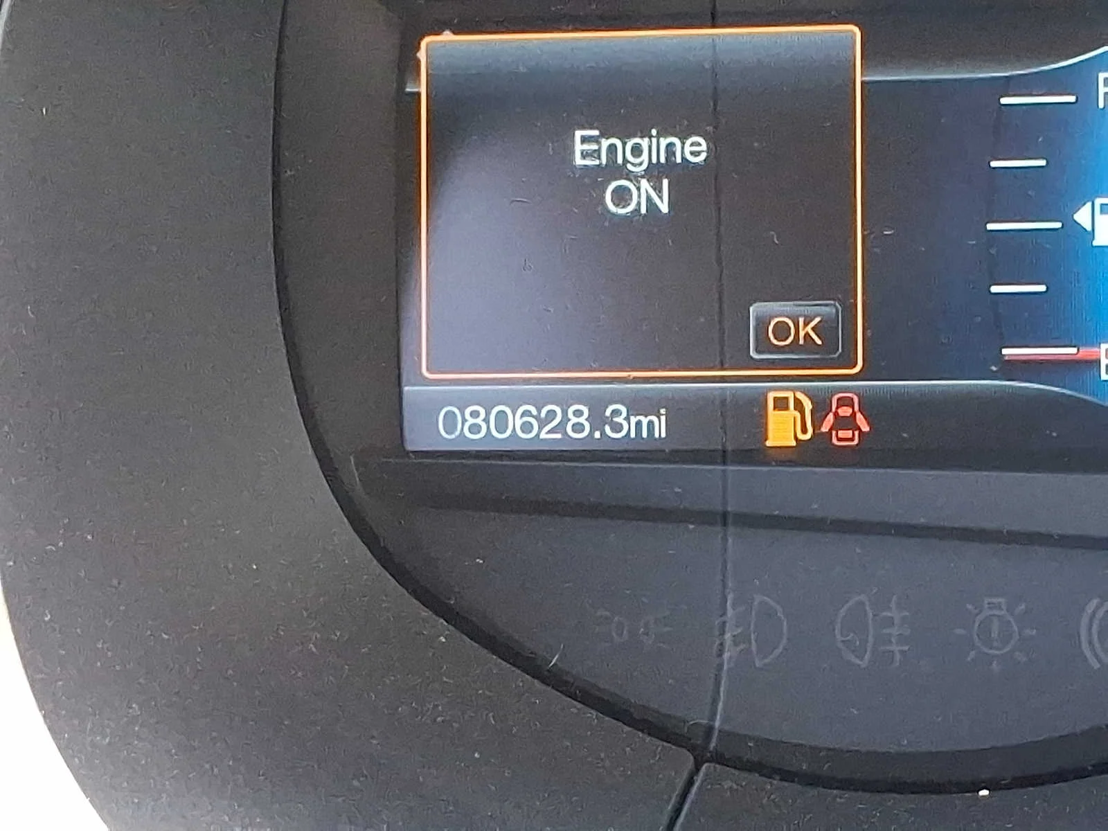 Used 2015 Red Ford SEL image 21