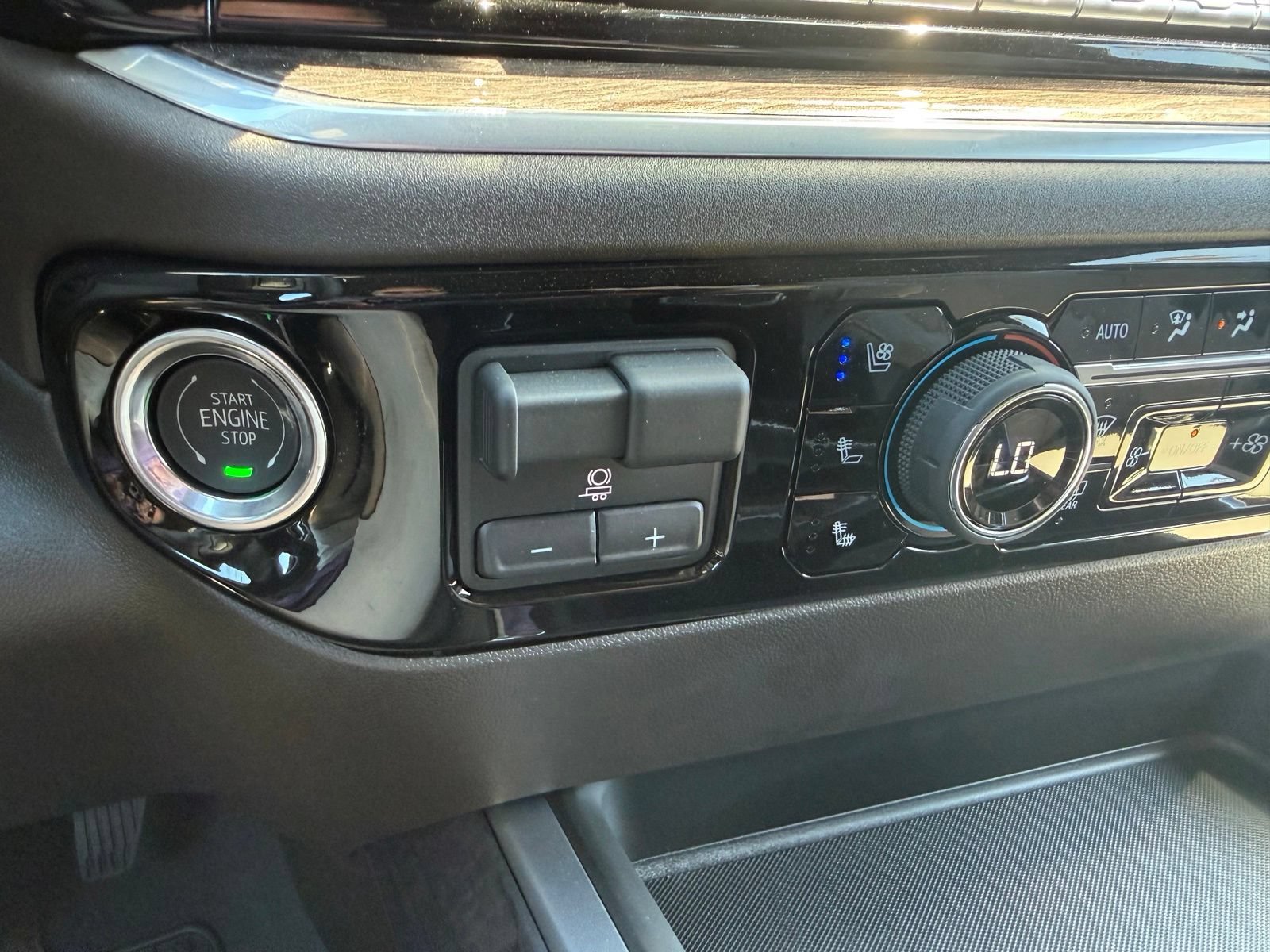 2026 Chevrolet Silverado 3500 HD LTZ - Photo 31