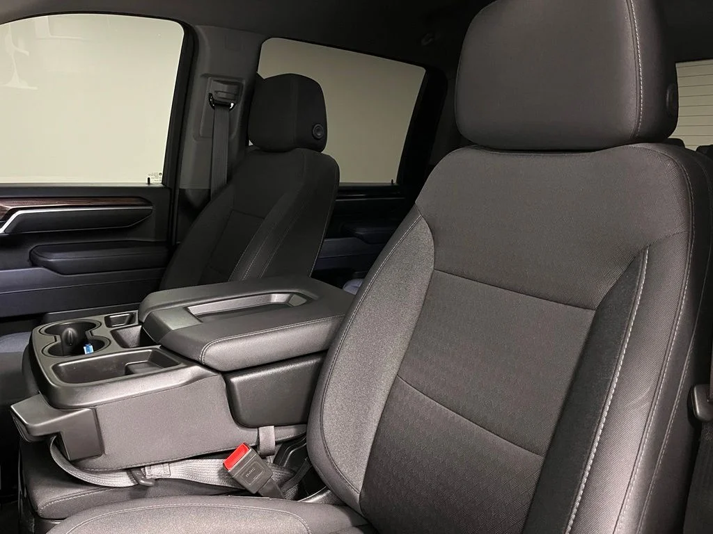 Used 2025 Gray Chevrolet LT image 22