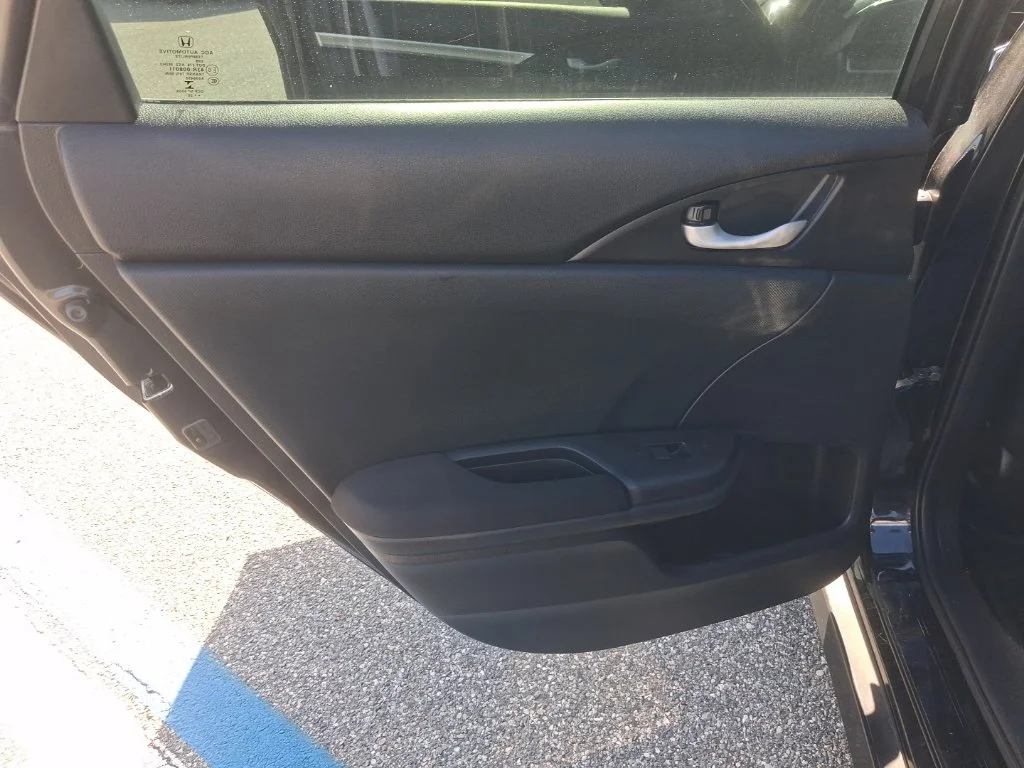 Used 2020  Honda LX image 22