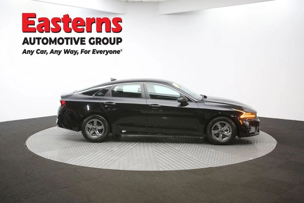 Used 2024 Gray Nissan SV image 45
