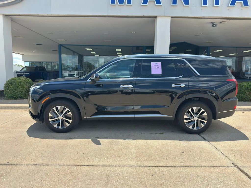 Used 2022  Hyundai SEL image 4