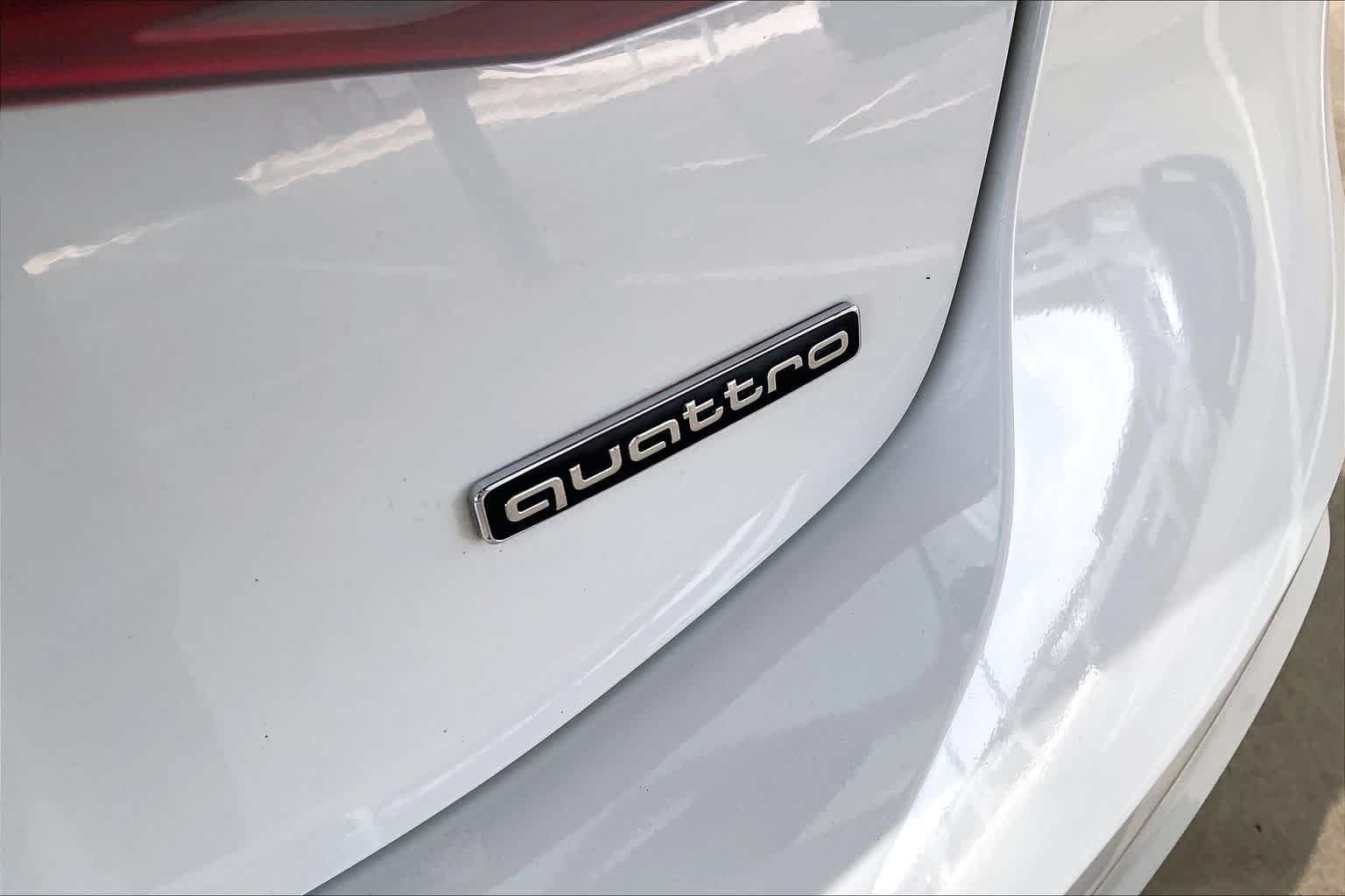 Used 2019 WHITE Audi Premium Plus image 10