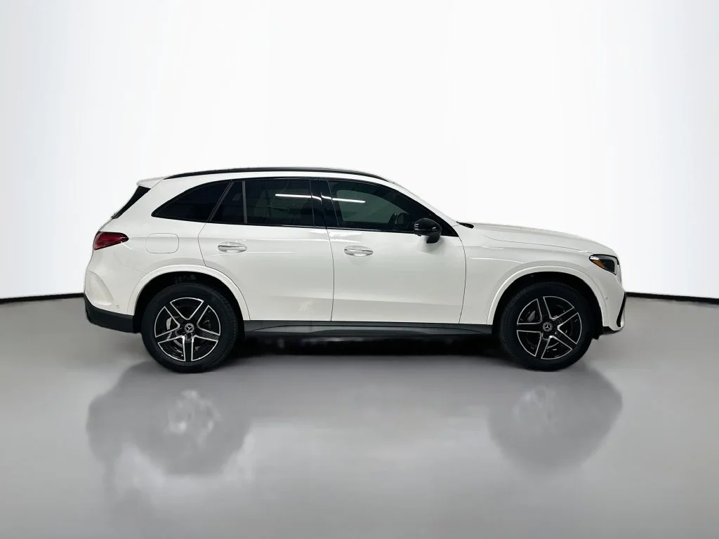 Certified Used 2026 Polar White Mercedes-Benz GLC 300 image 8