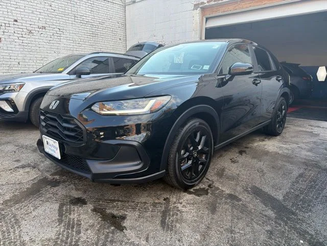 2025 Honda HR-V Sport AWD's photo