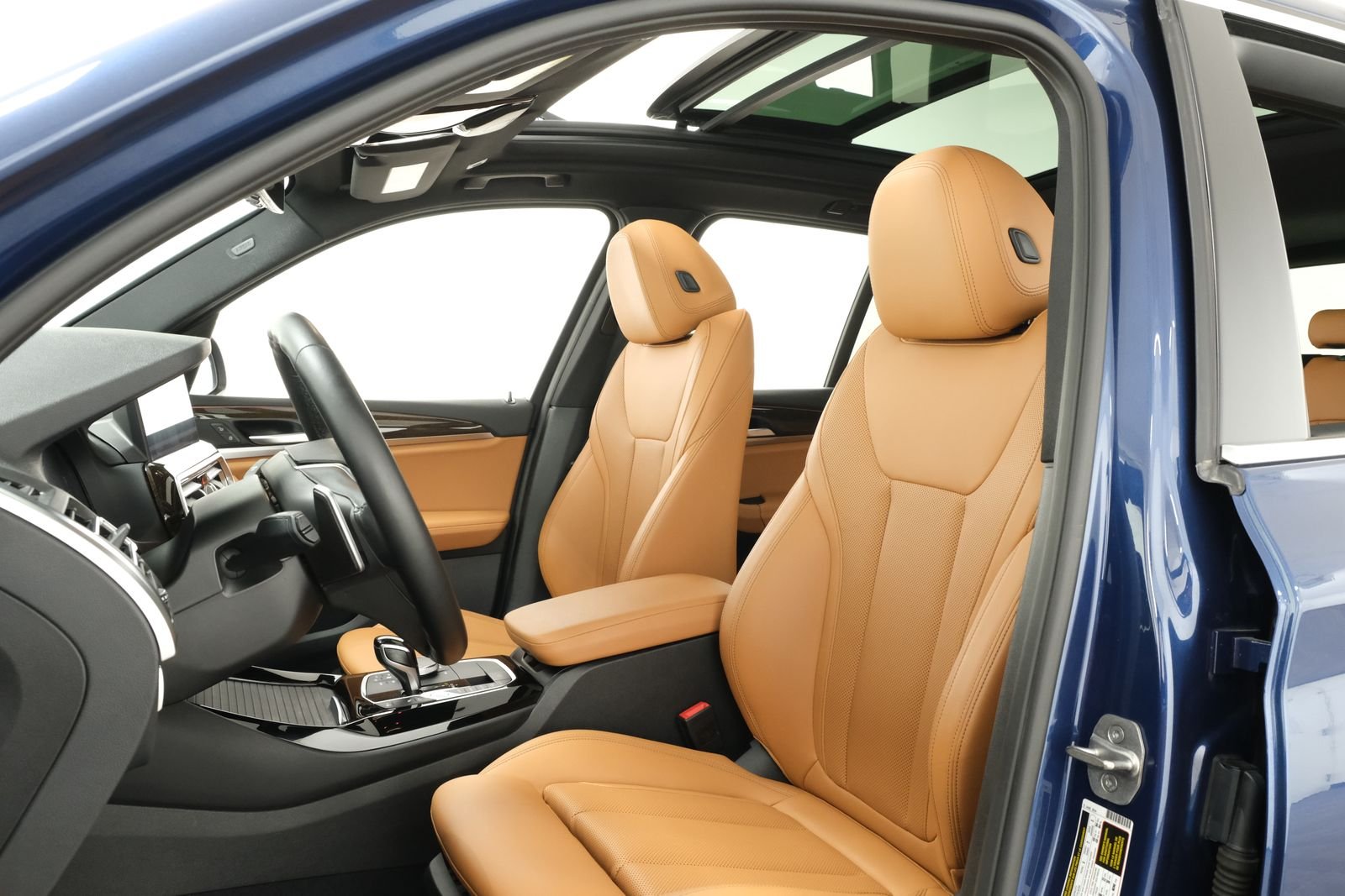 Used 2022 Phytonic Blue Metallic BMW xDrive30i image 28