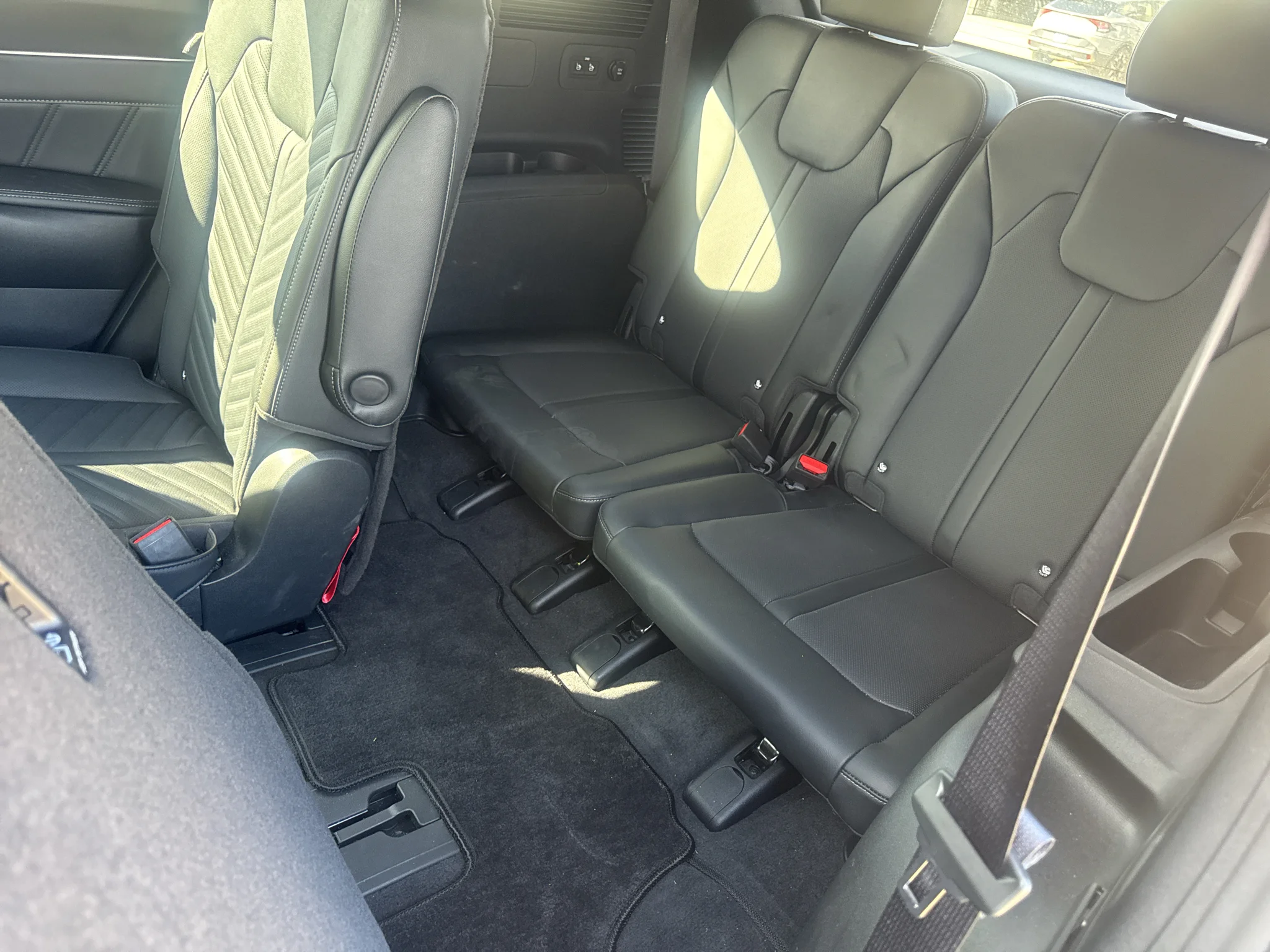 Certified Used 2024 JUNGLE GREEN Kia X-Pro SX Prestige image 10