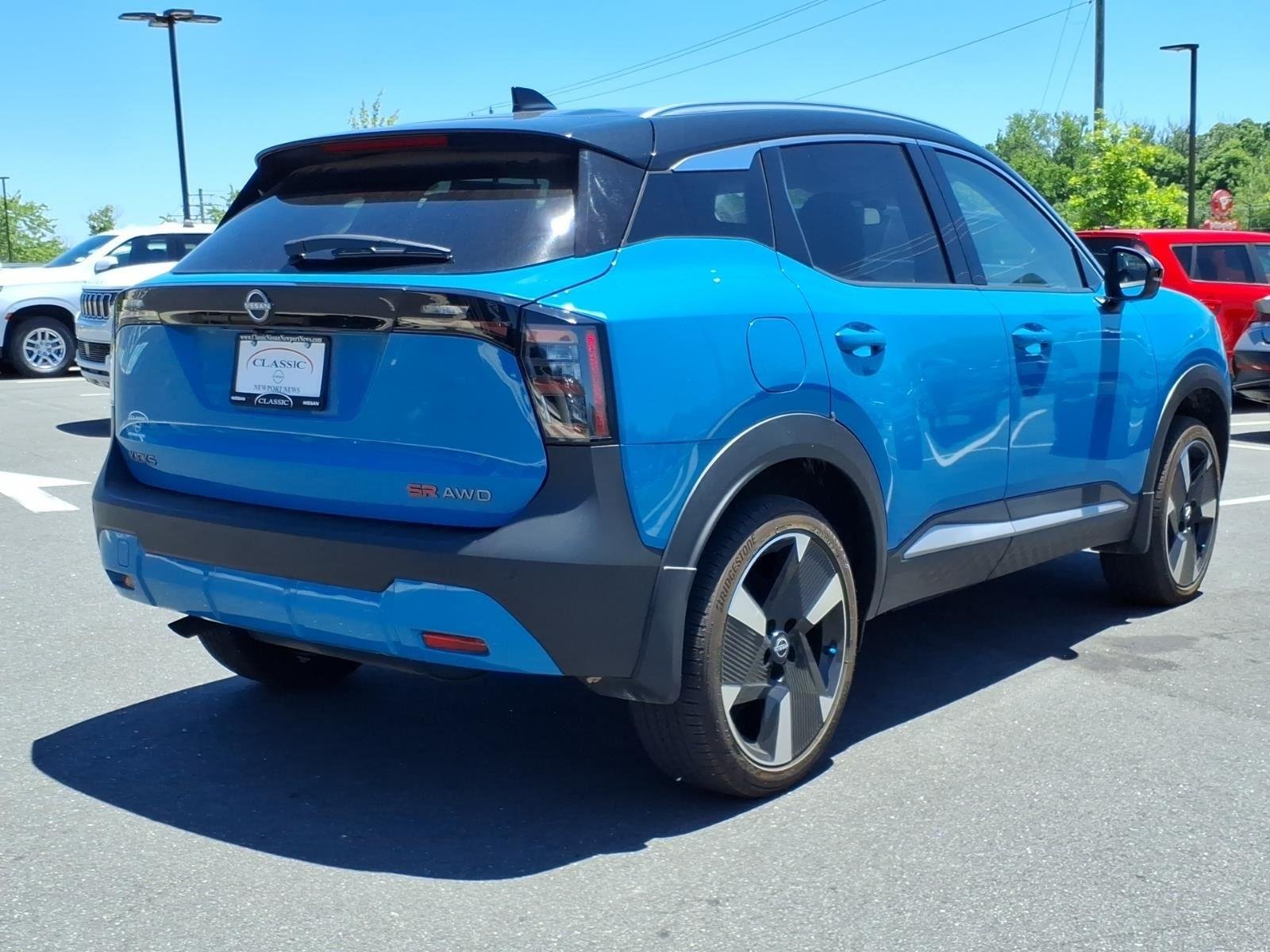 Used 2025 Arctic Ice Blue Metallic/Super Black Nissan SR image 2