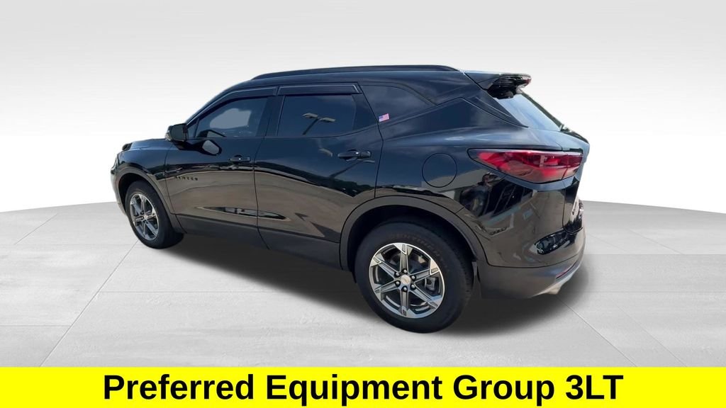 Used 2023 Black Chevrolet LT image 6