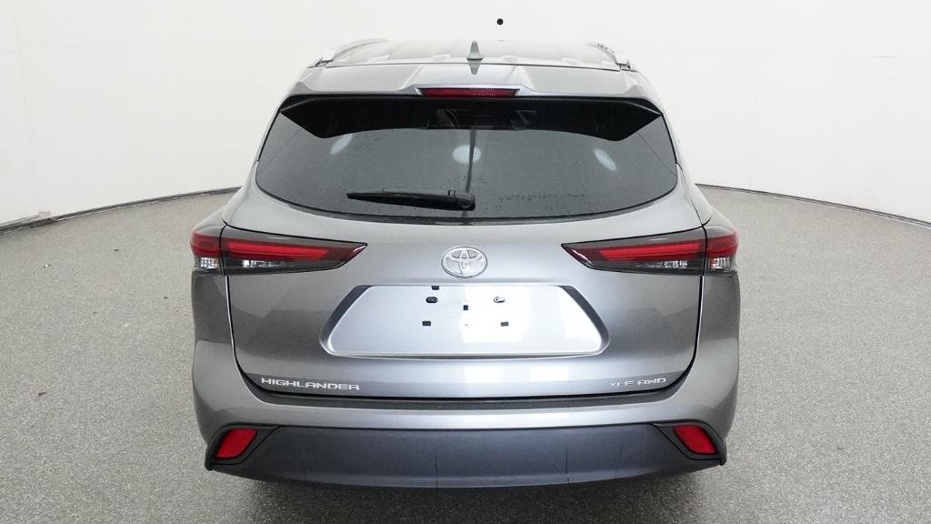 New 2026 Heavy Metal Toyota XLE image 18