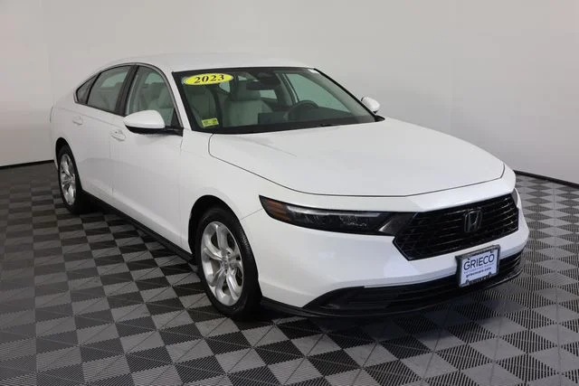 Used 2023 White Honda LX image 1