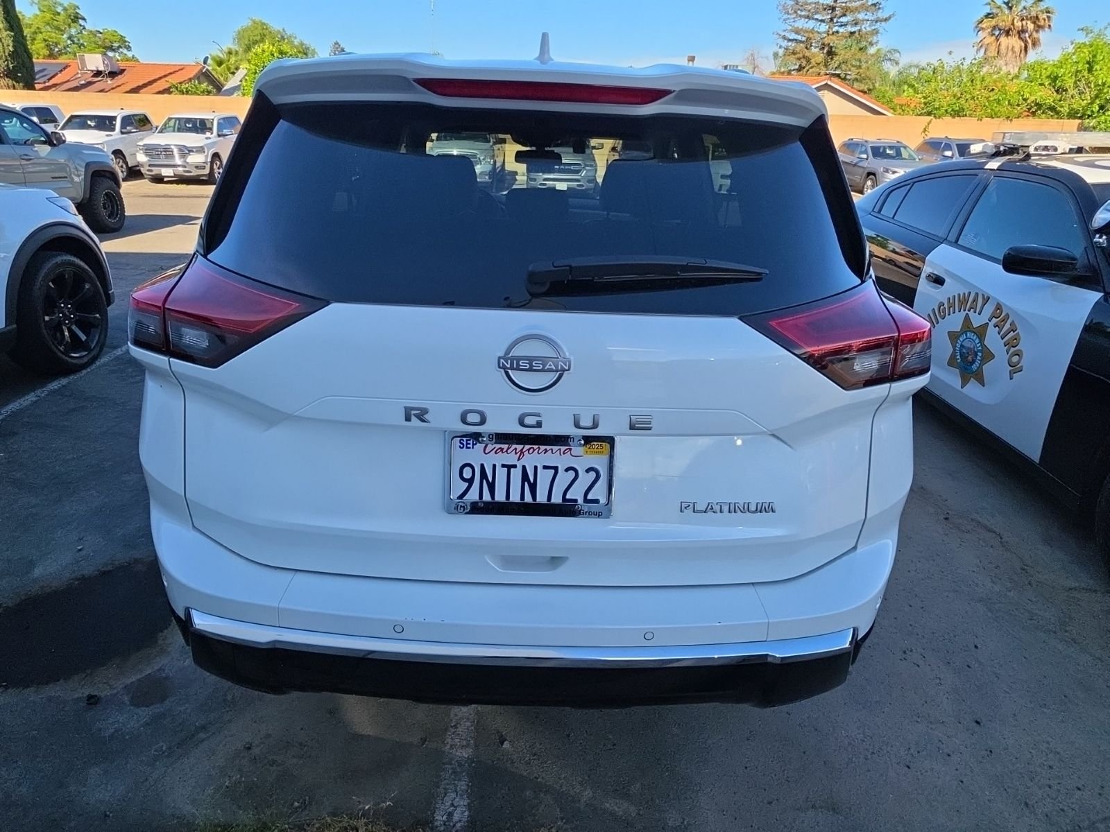 2024 Nissan Rogue Platinum photo 4