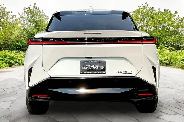 New 2026 White Lexus 450e Premium image 4
