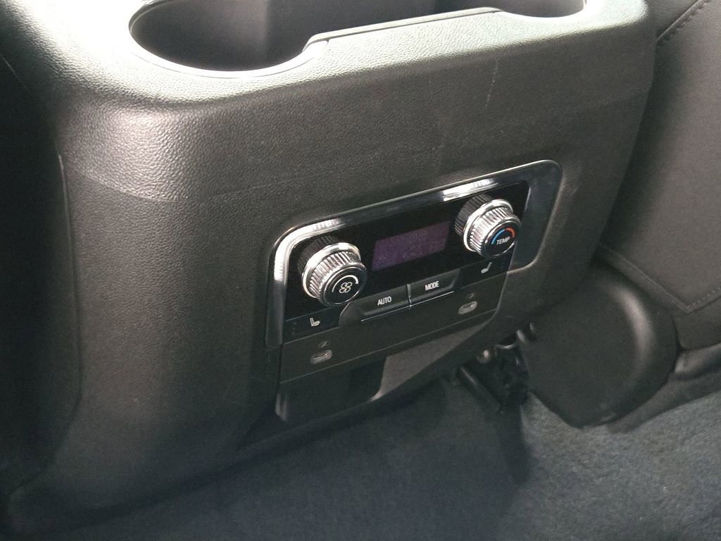 2023 GMC Yukon XL AT4 - Photo 27