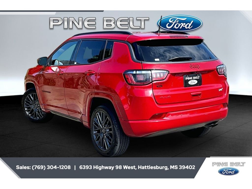 Used 2022  Jeep (RED) Edition image 2