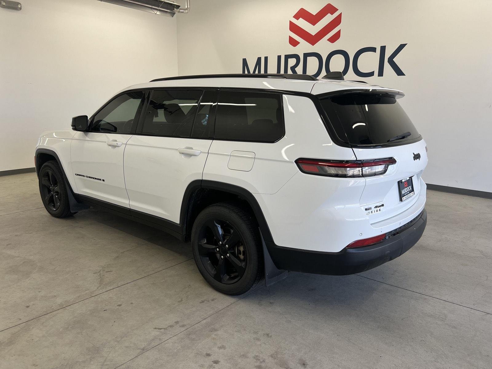 Used 2022 Bright White Clearcoat Jeep Altitude image 2