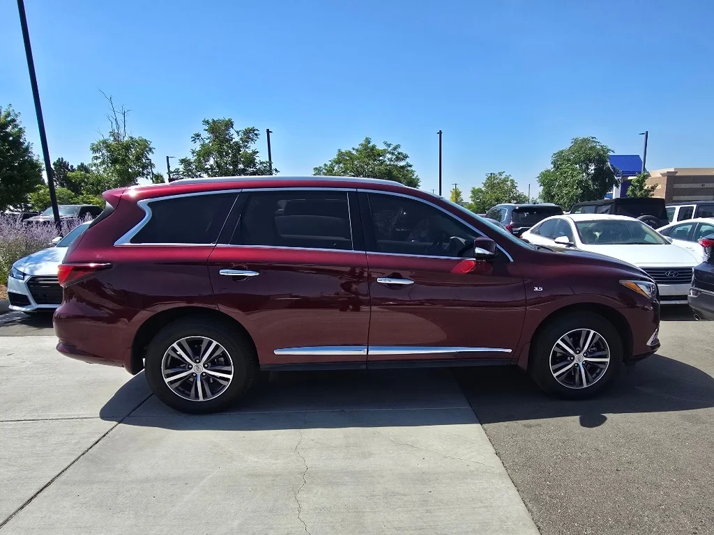 Used 2020 Deep Bordeaux INFINITI LUXE image 15