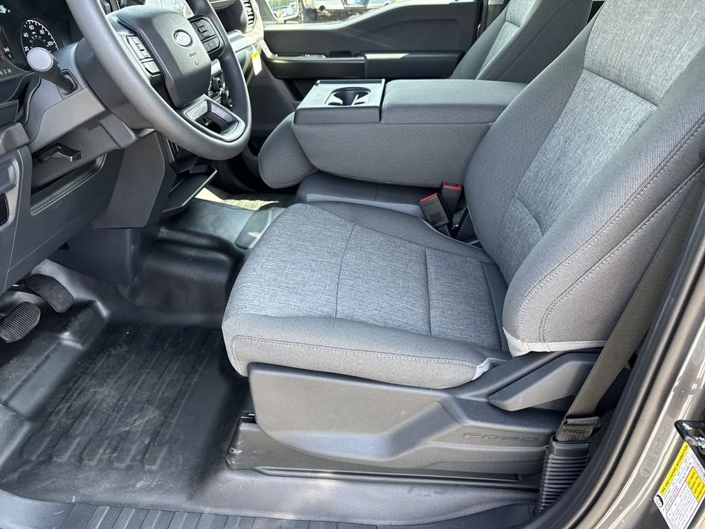 New 2026 Gray Ford XL image 9