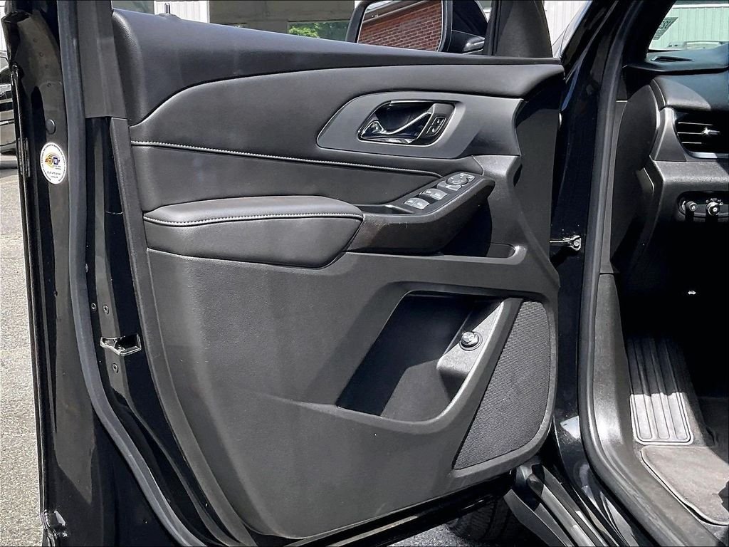 Used 2023 Black Chevrolet LT image 9