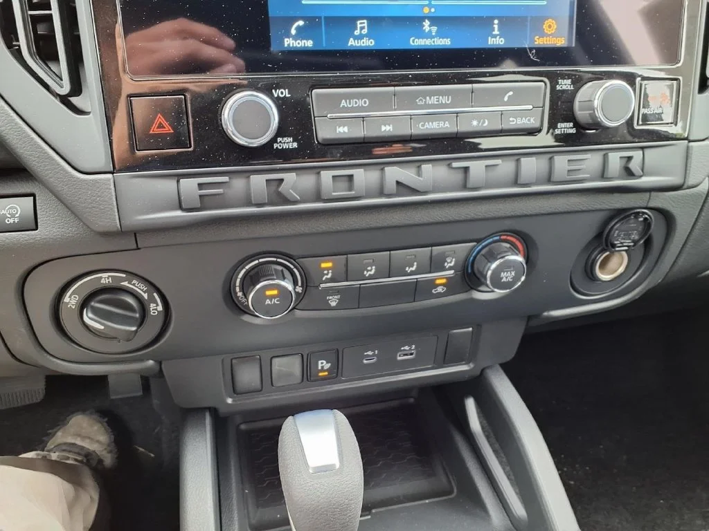 2026 Nissan Frontier S - Photo 9