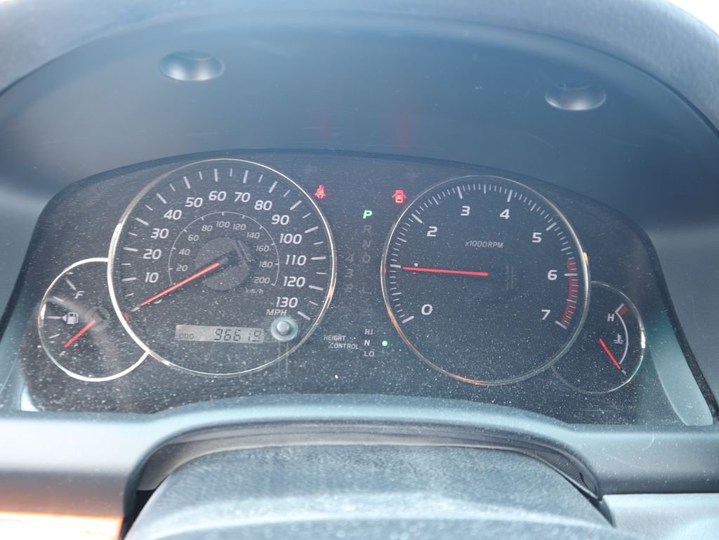 Used 2006 Titanium Metallic Lexus 470 image 18