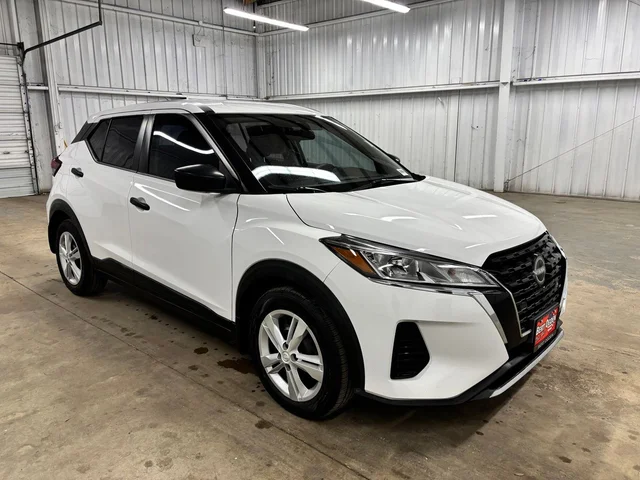 2022 Nissan Kicks S