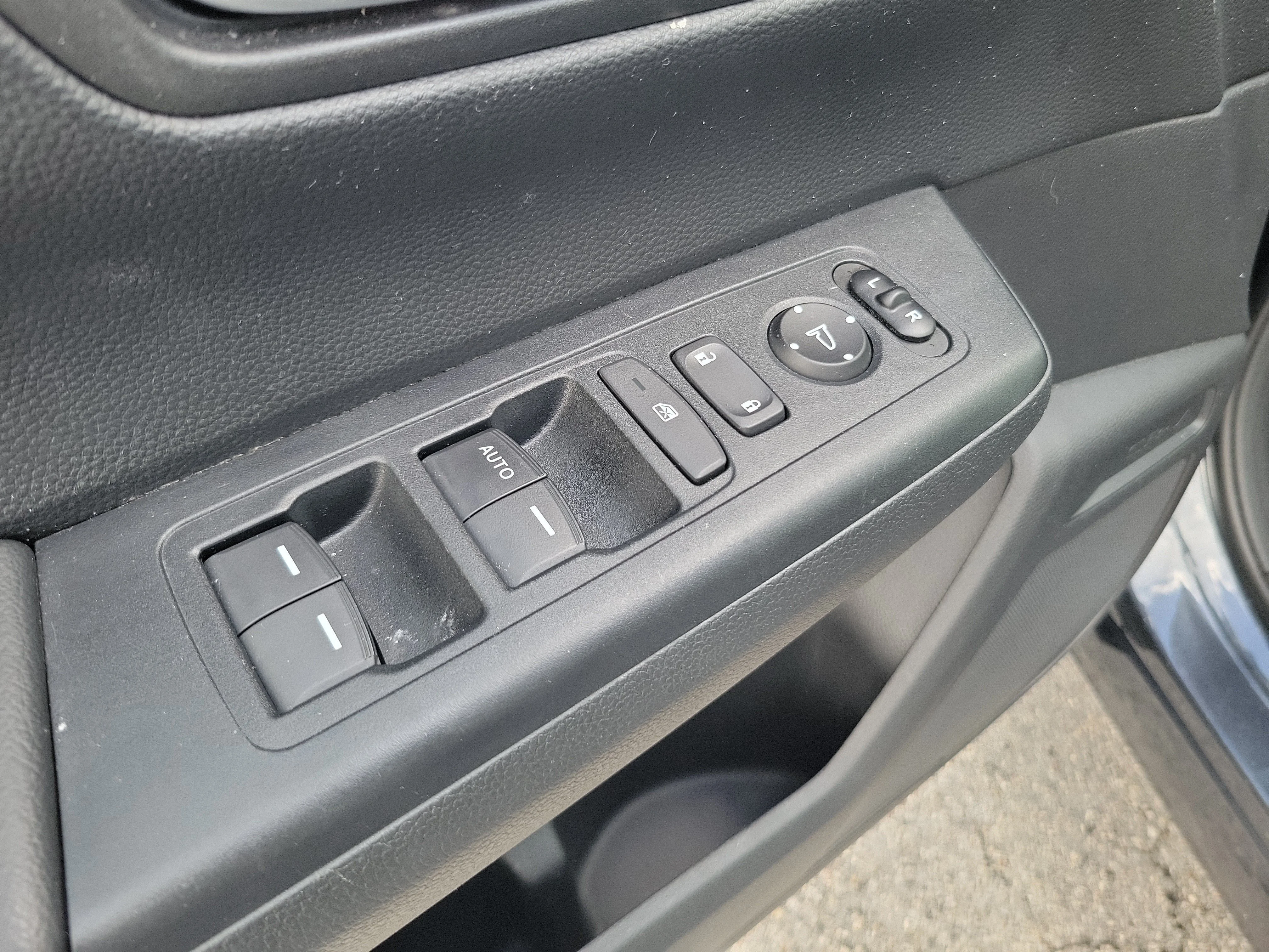 2023 Honda CR-V LX - Photo 15