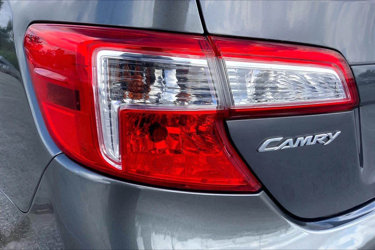 Used 2014 Magnetic Gray Metallic Toyota LE image 28