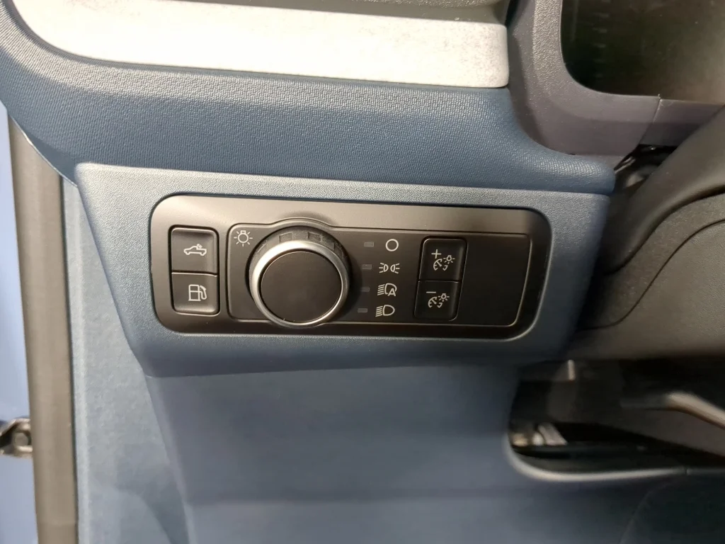 New 2026 Azure Gray Metallic Tri-Coat Ford XLT image 26