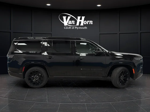 New 2026 High Gloss Black Exterior Paint Jeep Limited Reserve image 8