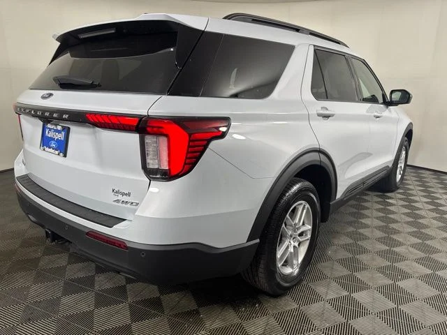 New 2026 Space White Metallic Ford Active image 6